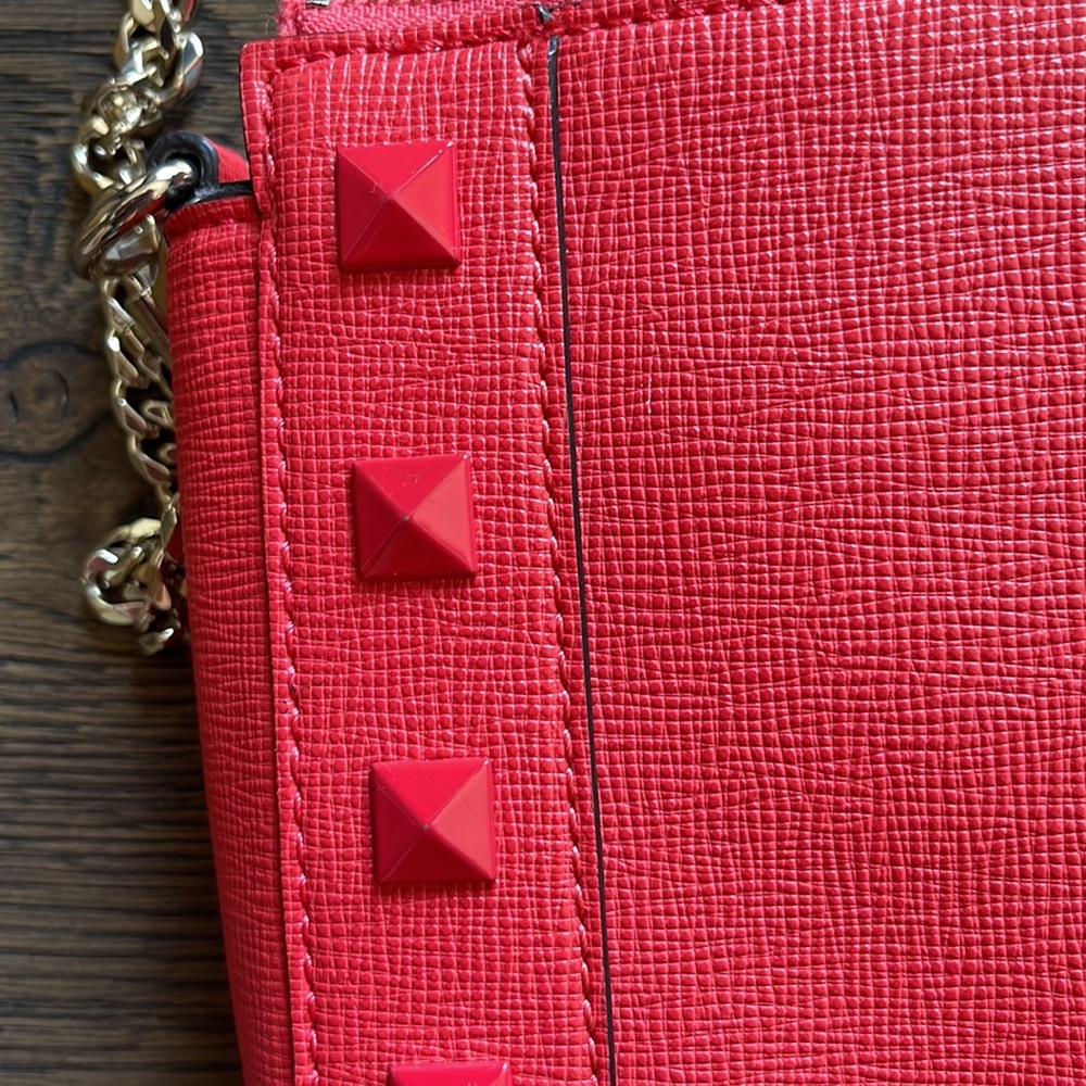 GUESS PURSE - Picture 4 of 10